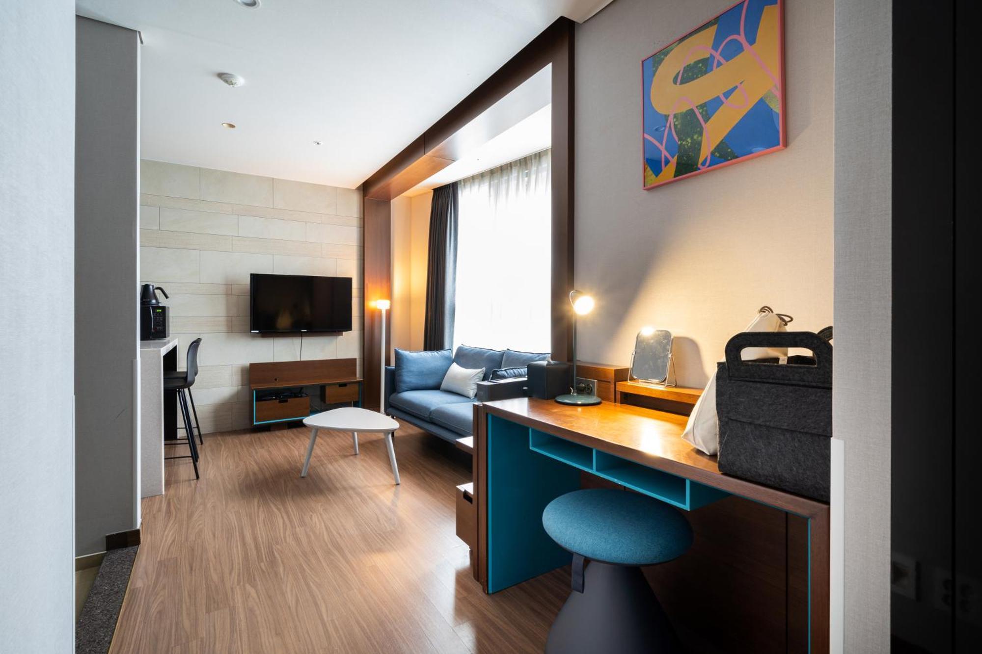 בוסאן Urbanstay Haeundae Station מראה חיצוני תמונה