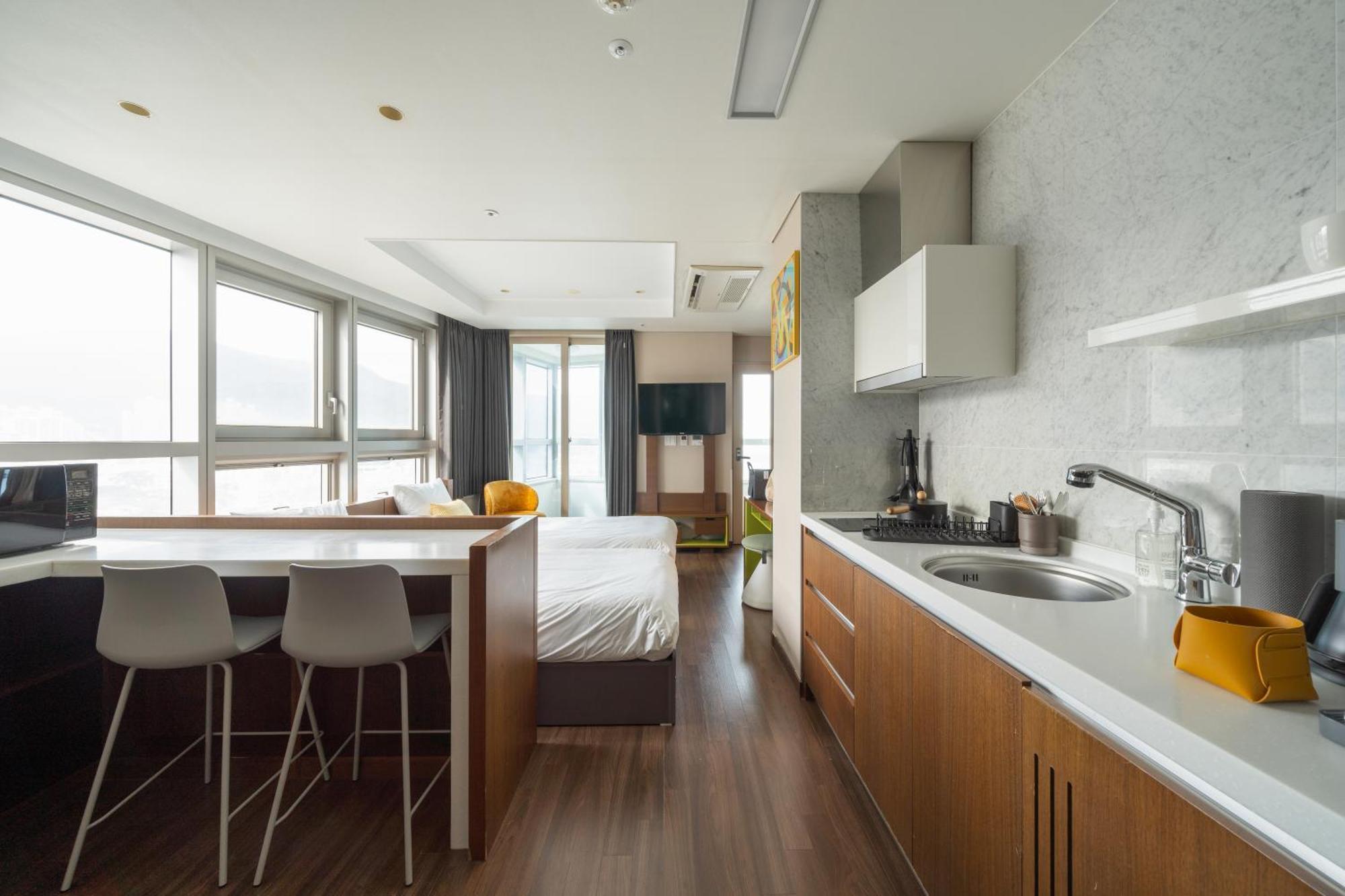 בוסאן Urbanstay Haeundae Station מראה חיצוני תמונה