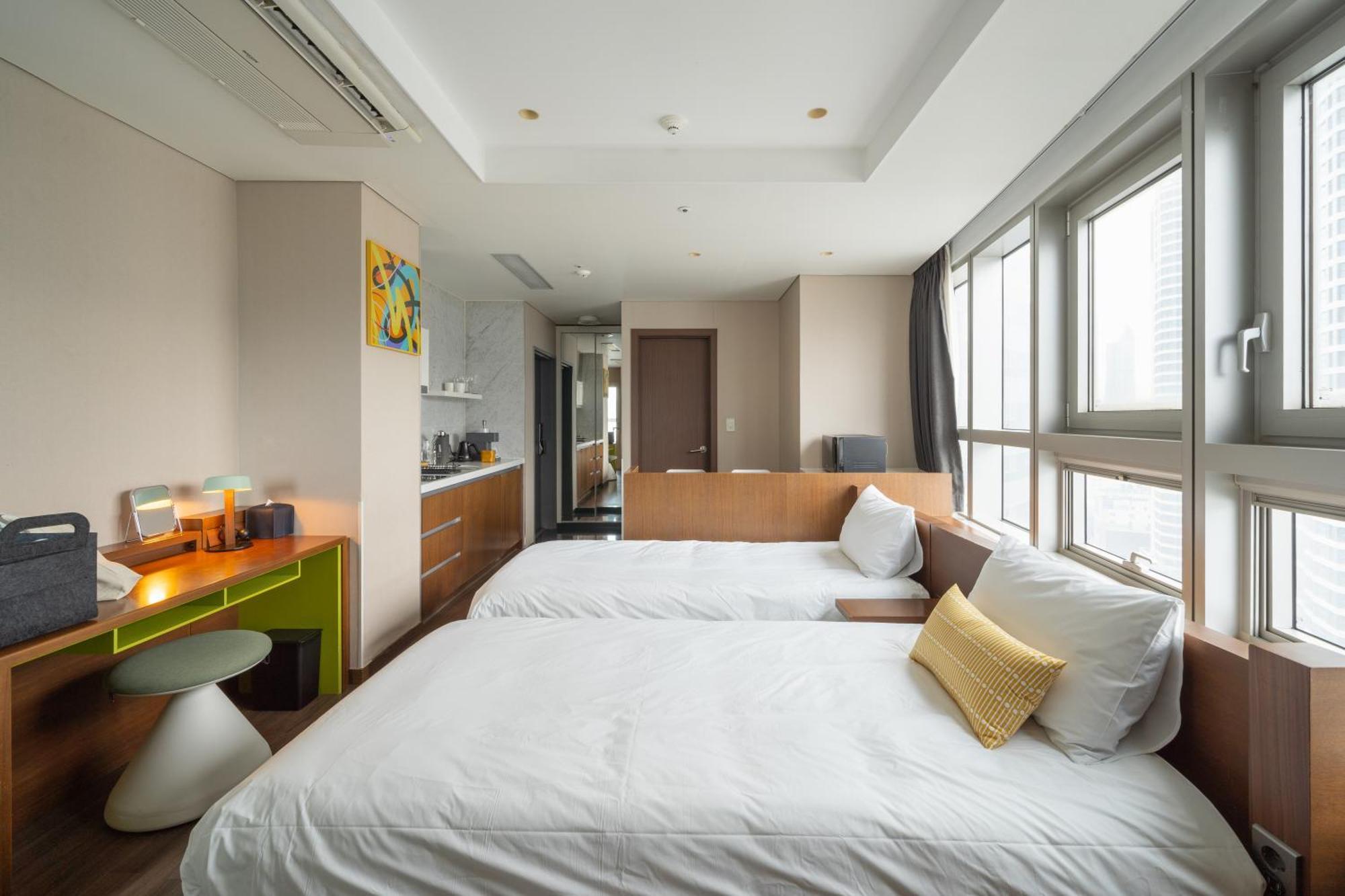 בוסאן Urbanstay Haeundae Station מראה חיצוני תמונה