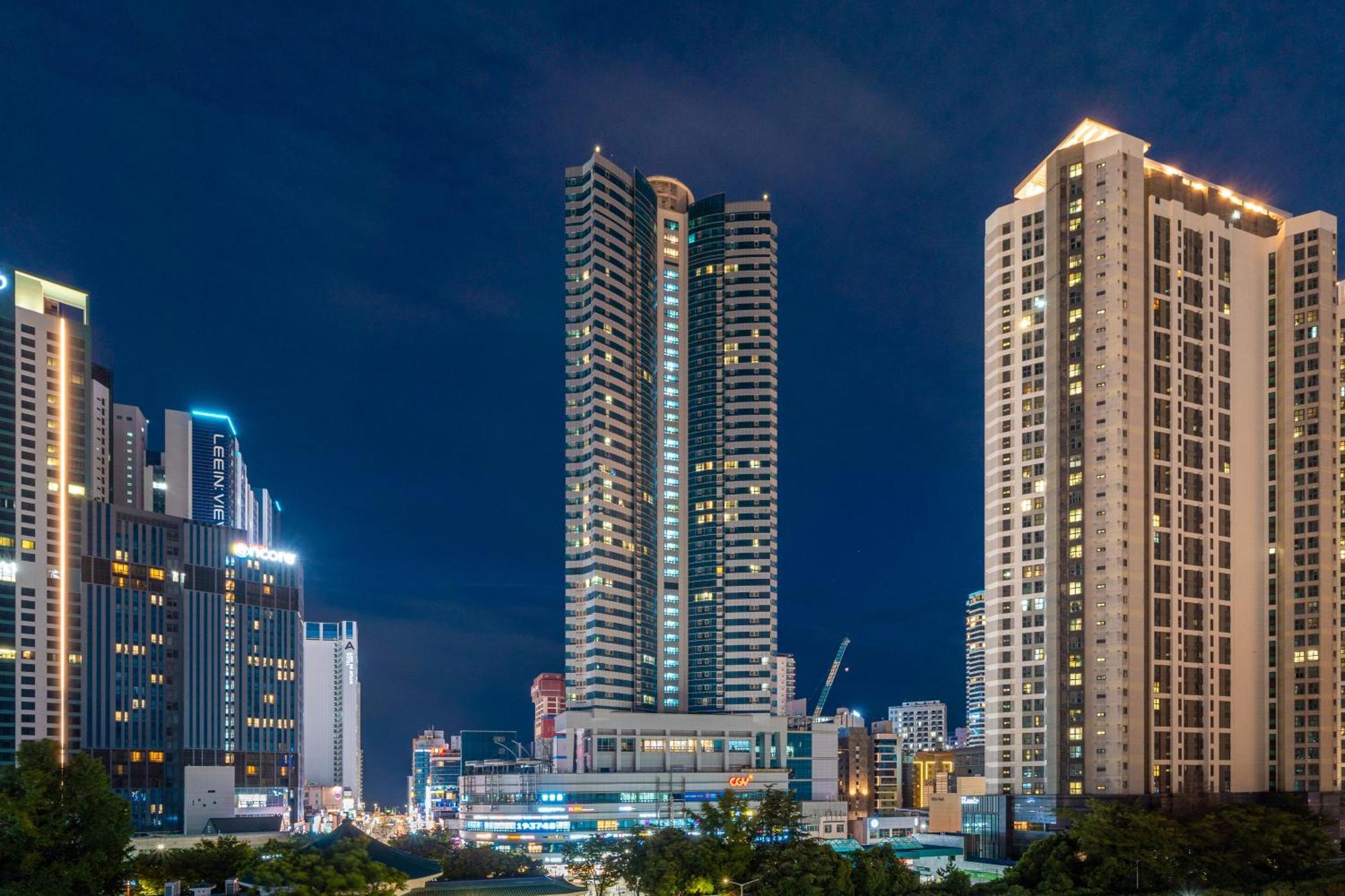 בוסאן Urbanstay Haeundae Station מראה חיצוני תמונה